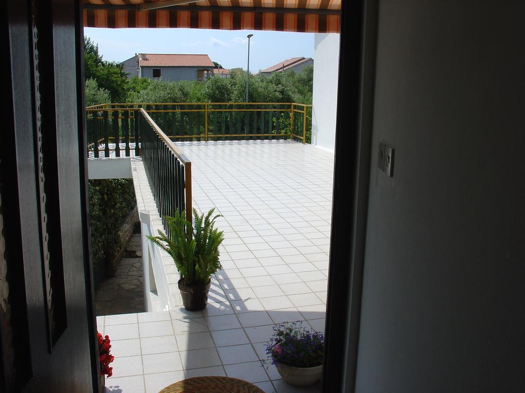 Apartments And Rooms Mirjana Bibinje Kültér fotó